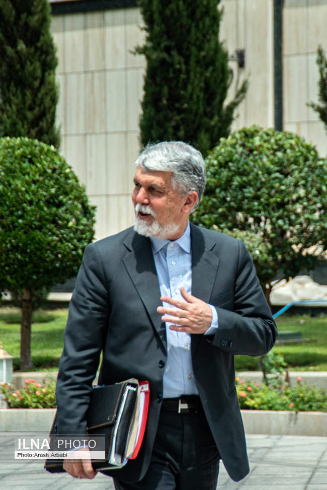 حاشیه جلسه هیات دولت- 25 تیرماه