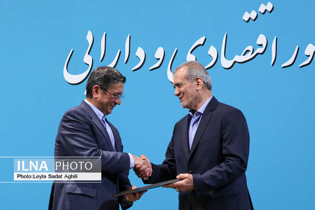  مراسم تودیع و معارفه وزیراموراقتصاد ودارایی با حضور رییس جمهور