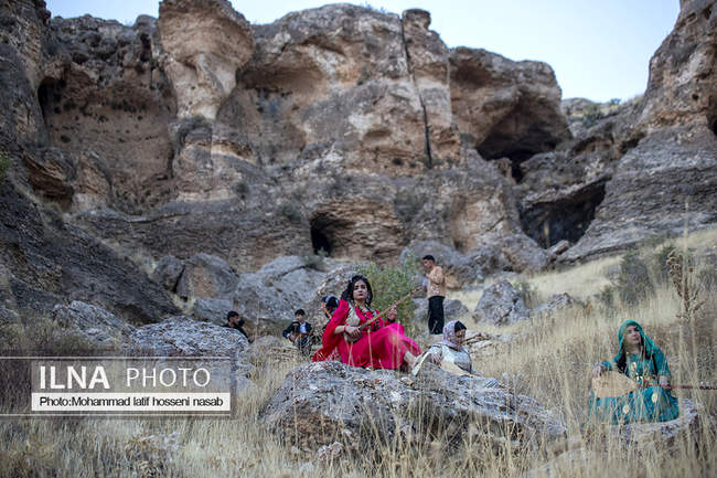 جشن مهرگان در غار کرفتو دیواندره 
