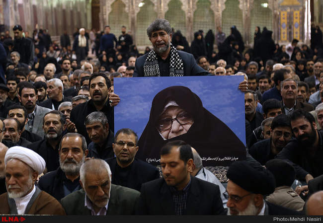 مراسم تشییع پیکر بانو مرضیه حدیدچی دباغ در حرم امام خمینی(ره) 