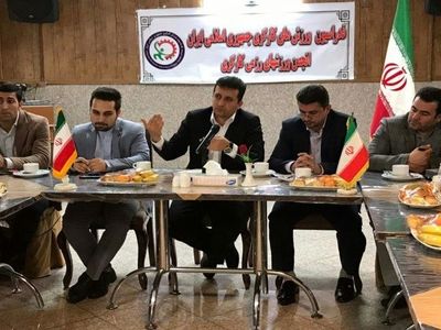بررسی راهکارهای توسعه و تعمیم ورزش‌های رزمی در جامعه کار و تلاش