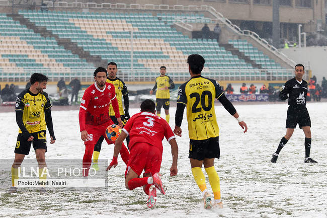 گزارش تصویری بازی پرسپولیس و سپاهان اصفهان
