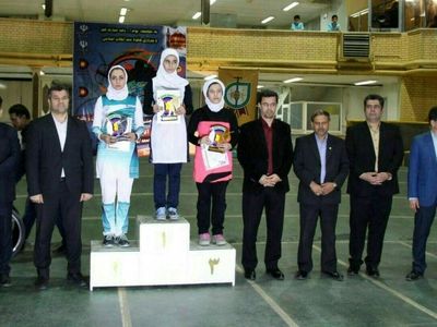 قهرمانی جلیلی و کیانزاد در پایان مسابقات تیراندازی با کمان مشهد