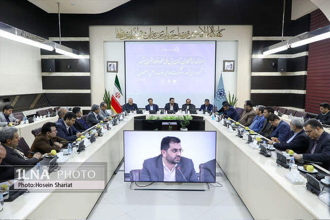 امضاء تفاهم‌نامه همکاری شهرداری مشهد با ذوب‌آهن اصفهان