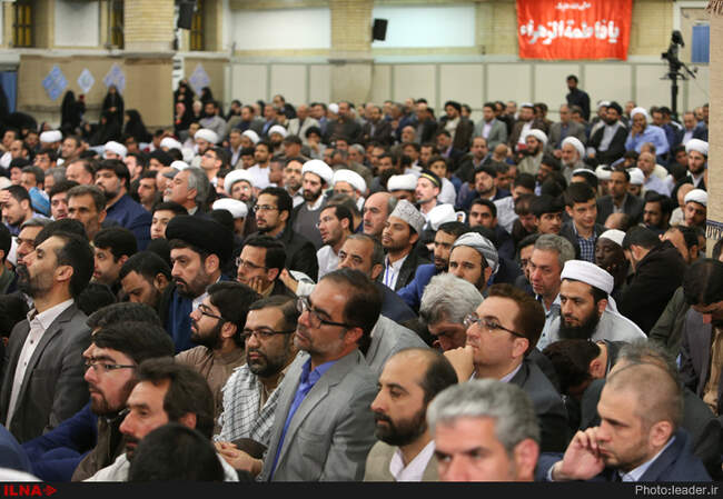 دیدار شرکت‌کنندگان مسابقات بین‌المللی قرآن با رهبر انقلاب 