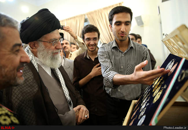 دیدار جمعی از بسیجیان مدال آور المپیادهای علمی با رهبر انقلاب