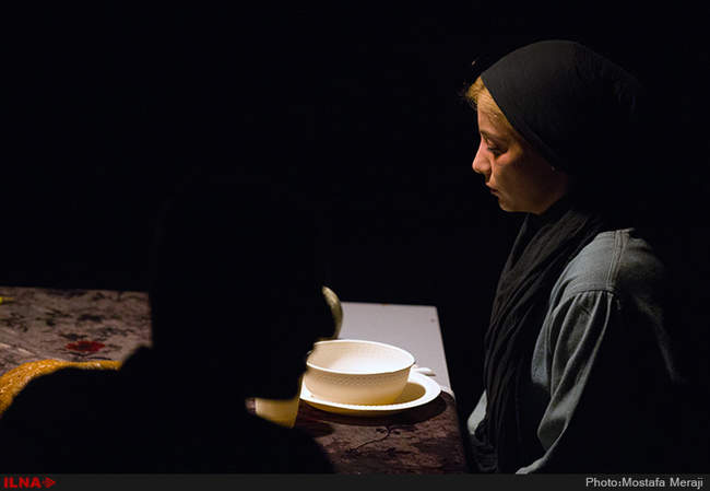 نمایش آشویتس زنان 