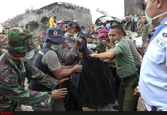 سقوط هواپیمای C130 با 101 مسافر در اندوزی