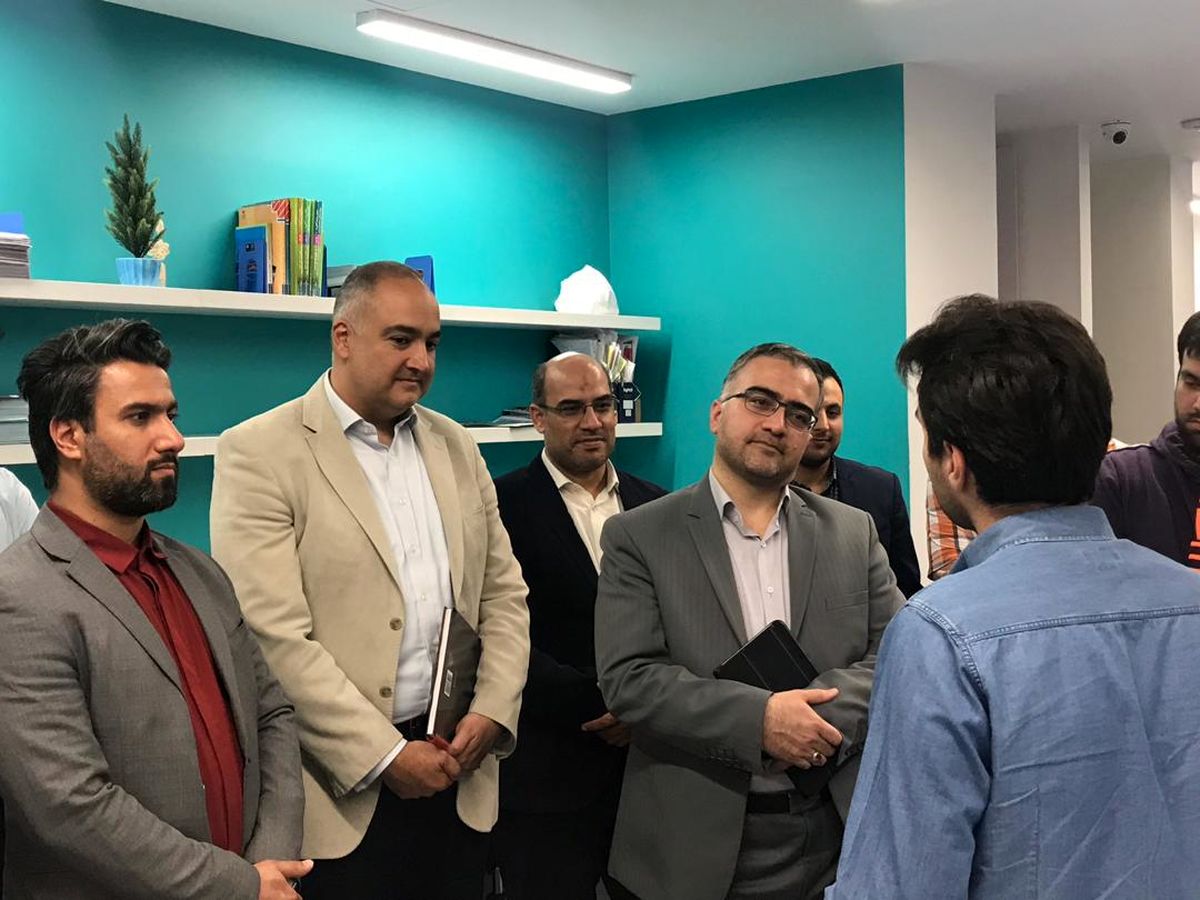 در سال رونق تولید، منفعت‌طلبی‌های شخصی کنار گذاشته شود