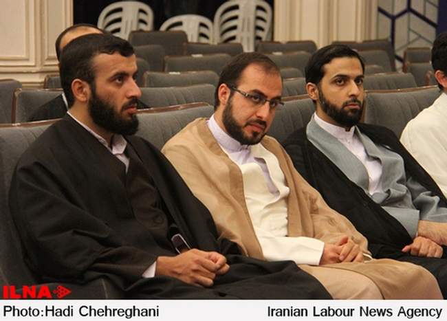 مراسم عمامه گزاری طلاب