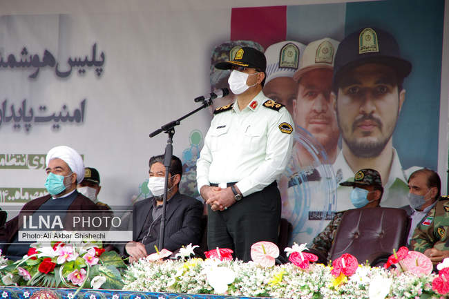 صبحگاه مشترک نیروهای نظامی و انتظامی در مشهد