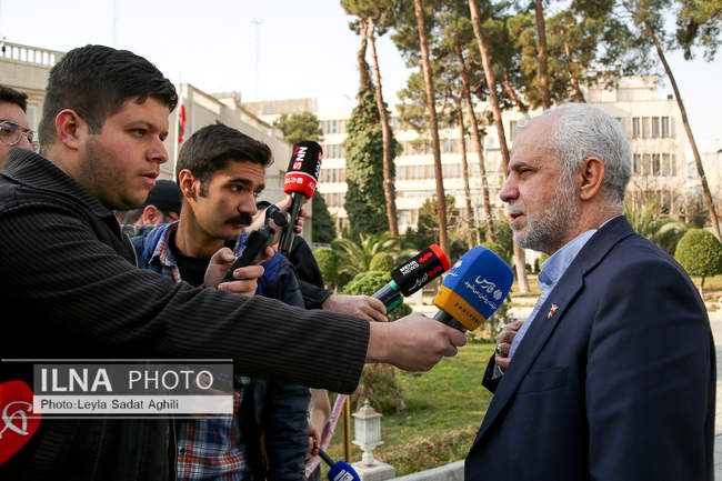 حاشیه جلسه هیات دولت - ۲۶ آذر