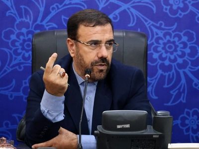 کارآفرینان در مراجعه به ادارات نباید با نامهربانی مواجه شوند