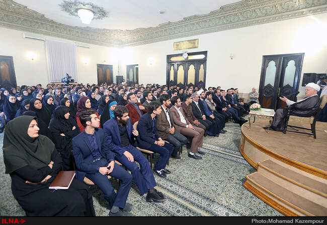 دیدار اعضای تشکل‌های دانشجویی دانشگاه آزاد اسلامی با آیت‌الله هاشمی رفسنجانی