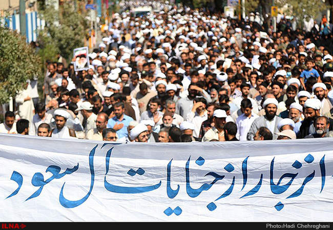 راهپیمایی نمازگزاران در اعتراض به حادثه منا-قم