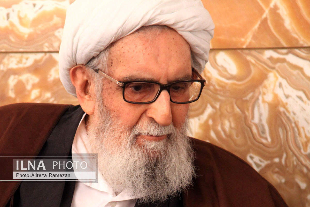 آیت‌الله واعظ طبسی، درگذشت آیت الله خزعلی را تسلیت گفت