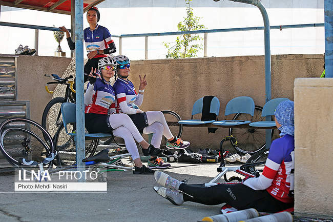 مسابقات لیگ برتر دوچرخه‌سواری پیست سرعت بانوان