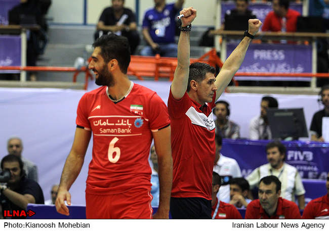دیدار تیم های ملی والیبال ایران و لهستان