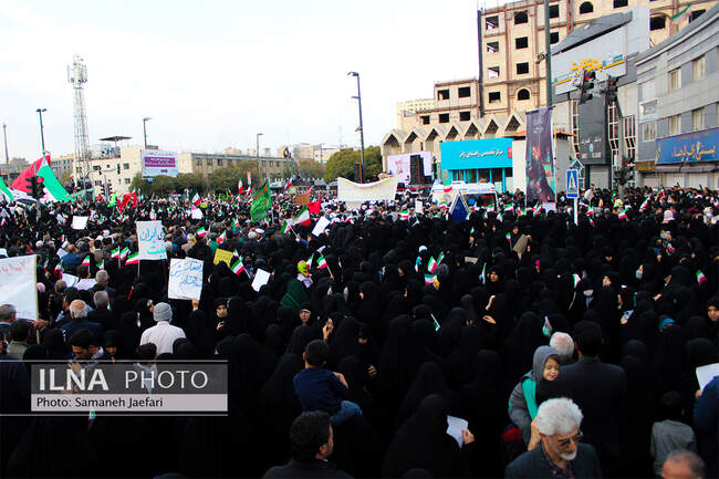 تشییع پیکر شهدای حمله تروریستی شاهچراغ در مشهد