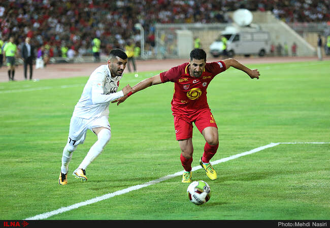 دیدار تیمهای پرسپولیس تهران و نفت تهران