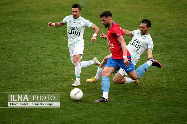 برد تیم فوتبال ذوب آهن اصفهان مقابل نساجی قائم شهر