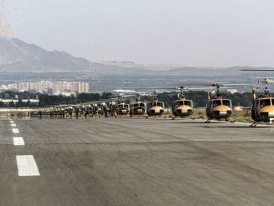 مانور عملیاتی ۲۰۰ فروند بالگرد در پایگاه چهارم رزمی هوانیروز