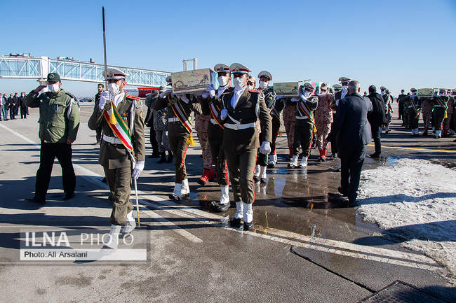 بازگشت پیکر چهار شهید دفاع مقدس به آذربایجان‌غربی