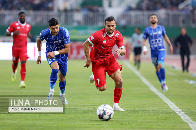 دیدار تیمهای استقلال تهران و پرسپولیس تهران