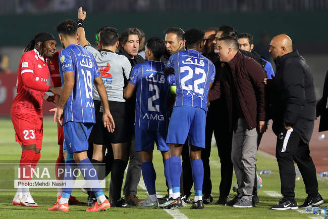 دیدار تیمهای استقلال تهران و پرسپولیس تهران