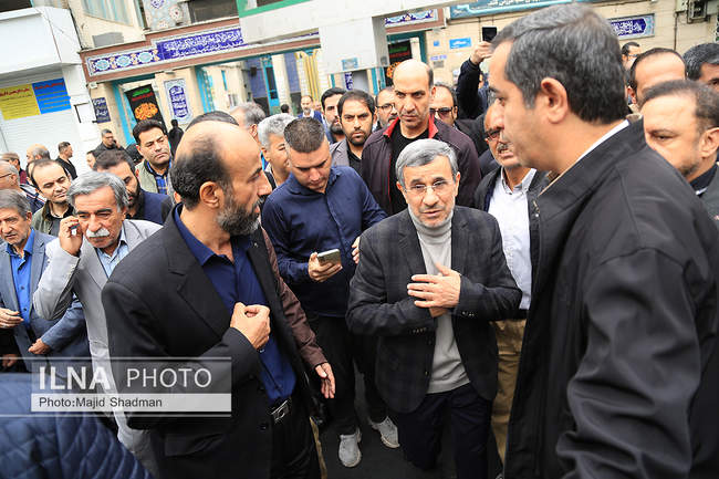  تشییع مرحومه مغفوره «زرین احمدی نژاد»