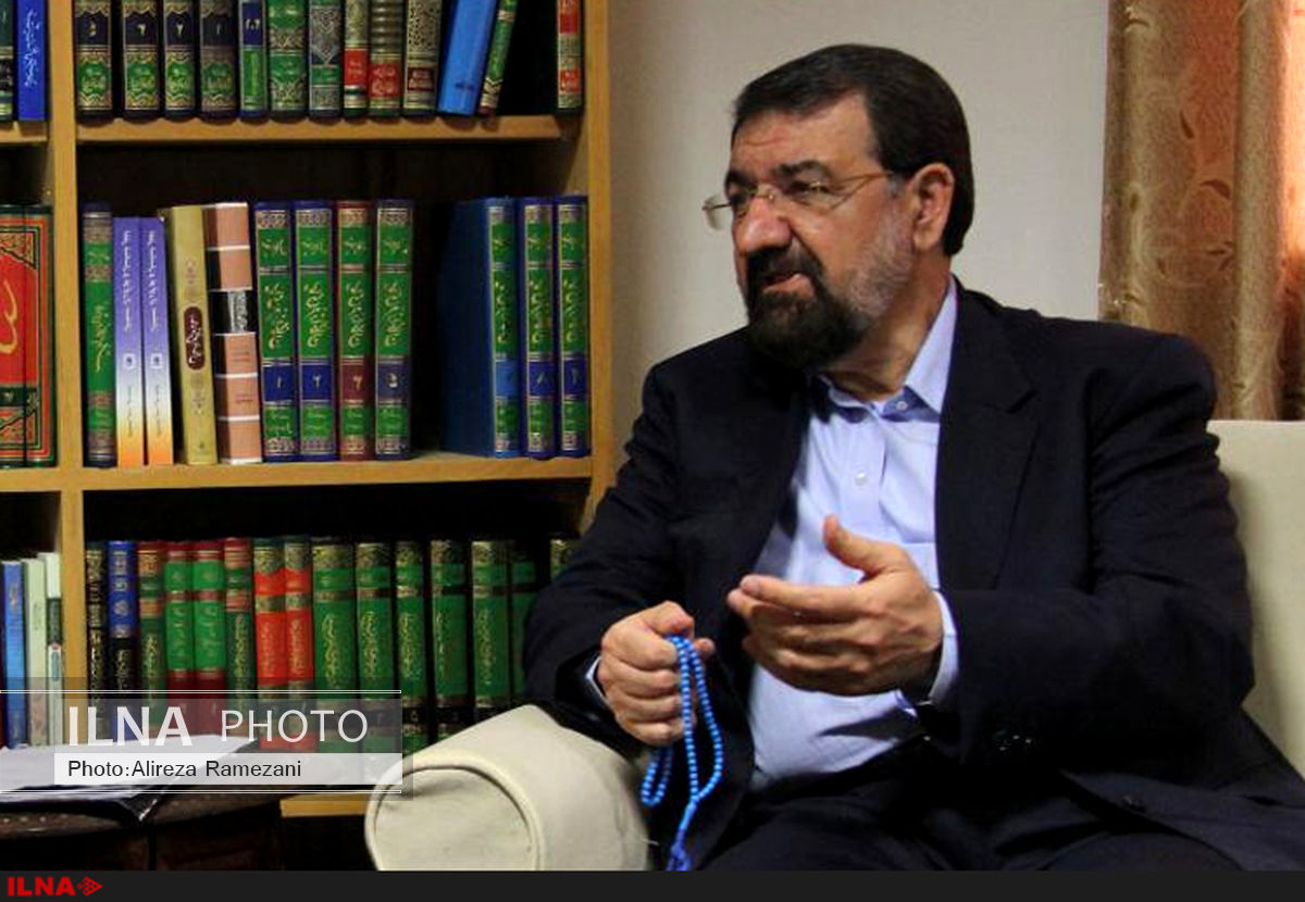 یارانِ امام یک‌به‌یک از میان ما پر می‌کشند