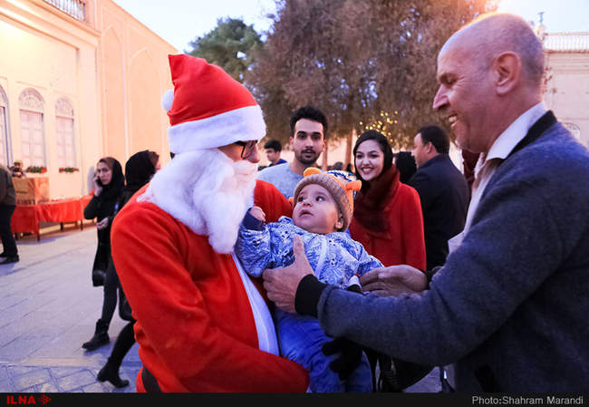 حال وهوای کریسمس در محله جلفا اصفهان