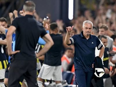 ویدئو نوستالوژی: قهرمانی پورتو با مورینیو در لیگ قهرمانان اروپا 2004‏