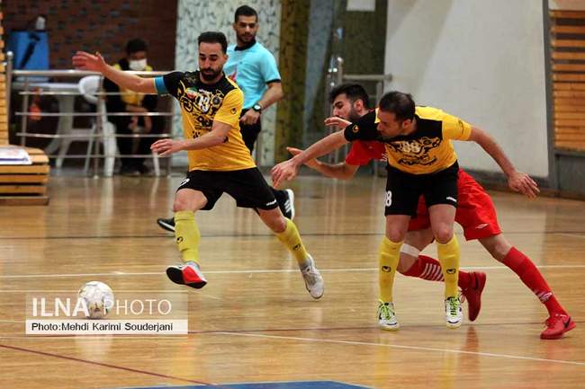 شکست تیم فوتسال سپاهان اصفهان مقابل سن ایچ ساوه 