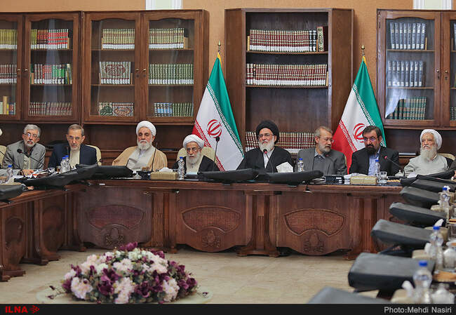 از رایزنی احمدی‌نژاد با دبیر شورای عالی امنیت ملی تا جای خالی روسای ۲ قوه در جلسه امروز مجمع تشخیص