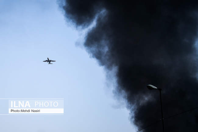 آتش‌سوزی در بارانداز ۱۲ هزار متری در شوش 