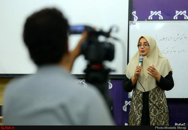 همایش آموزش فن بیان با حضور فرزانه معصومیان در قم