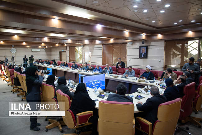 نشست خبری سخنگوی دولت با خبرنگاران قزوینی 