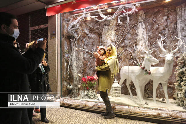  حال و هوای خرید کریسمس در تهران
