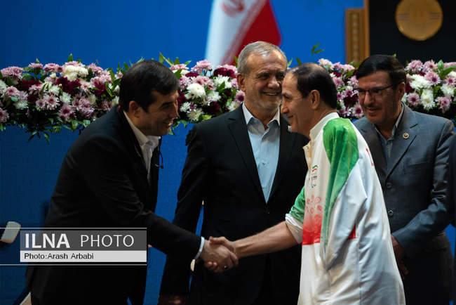 آیین تجلیل از قهرمانان سرافراز پارالمپیک ایران با حضور پزشکیان و دنی