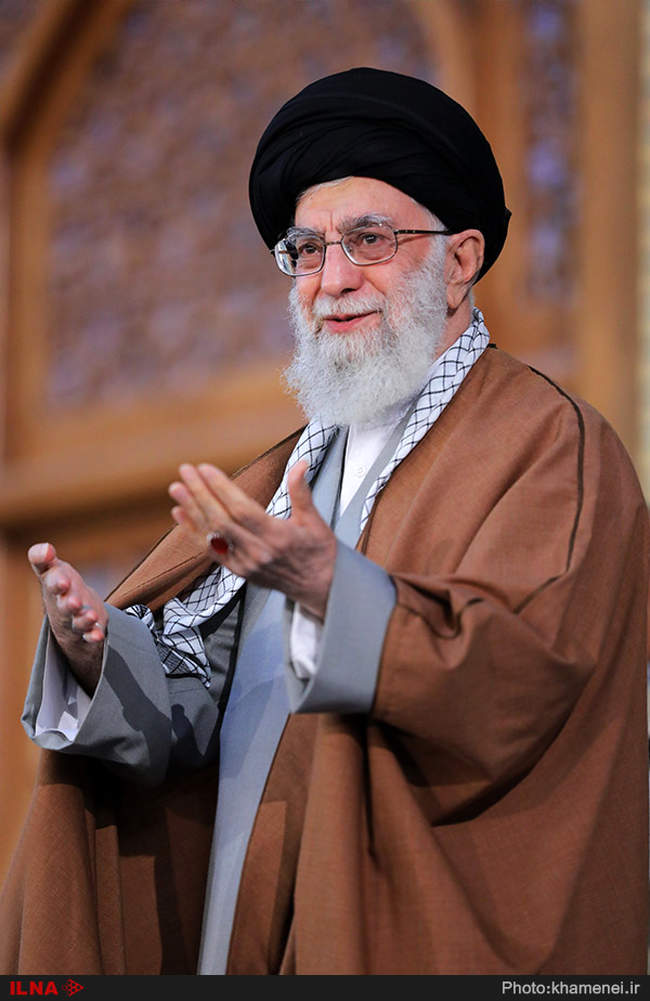 حضور و سخنرانی رهبر انقلاب در اجتماع زائران و مجاوران حرم مطهر رضوی