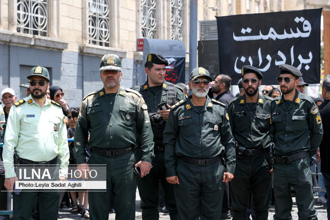 مراسم خیمه‌سوزان ظهر عاشورا در چهارراه گلوبندک تهران/1