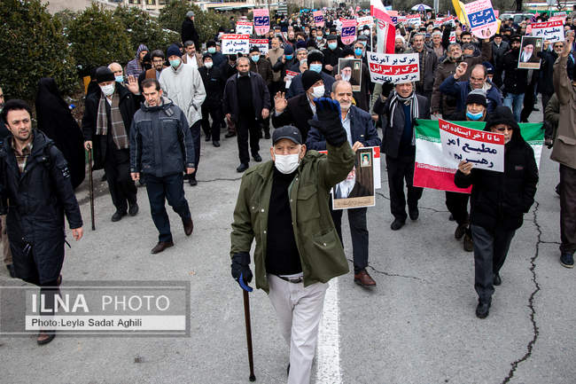 راهپیمایی نمازگزاران در اقدام توهین آمیز نشریه فرانسوی