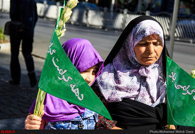 گلباران حرم مطهر رضوی در نخستین روز از دهه کرامت