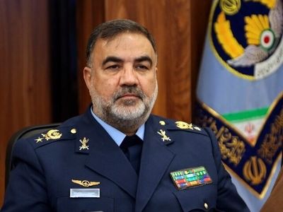 بازدید فرمانده نیروی هوایی ارتش از پایگاه‌های شهید بابایی اصفهان و وحدتی دزفول