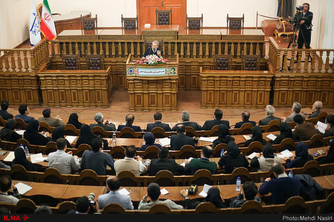 نشست خبری علی لاریجانی