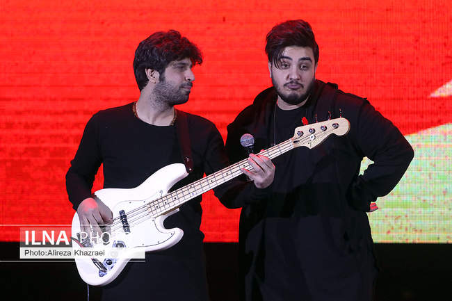 کنسرت آرون افشار در سی و پنجمین جشنواره بین المللی موسیقی فجر