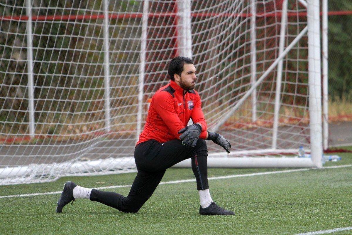 انگیزه گلر سابق پرسپولیس مقابل استقلال 