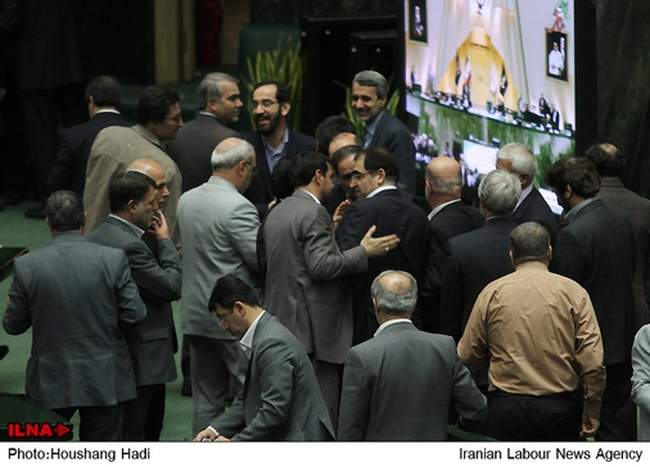 حضور وزیر بهداشت، درمان و آموزش پزشکی در مجلس