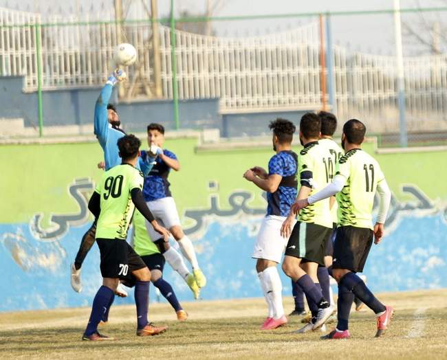 گزارش تصویری از دیدار دوستانه گل گهر و پیکان